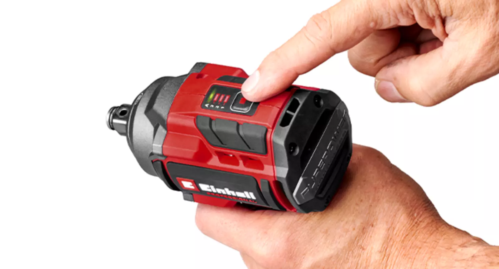 Крупний план налаштування крутного моменту на акумуляторному ударному гайковерті Einhell TP-CW 18/350-C Li BL - Solo за допомогою клавіатури зі світлодіодним дисплеєм.